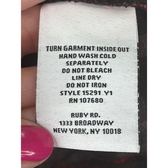 Ruby Rd women's black/red velvet burnout cowl neck top, size 1X, EUC - Picture 3 of 8